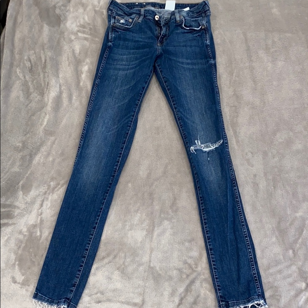 H&M Blue Denim Super Skinny Frayed Knee Jean